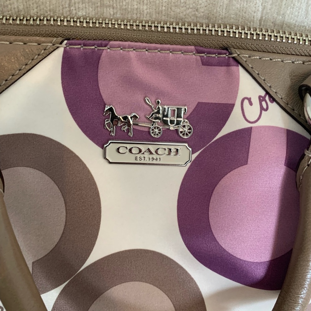 Silky Coach Shoulder Bag - Picture 2 of 7